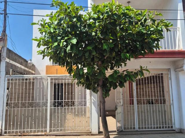 Casa en Fraccionamiento Lomas Del Sol