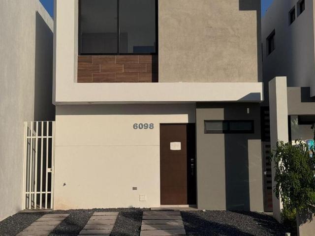 Casa en Fraccionamiento Perisur
