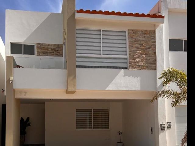 Casa en Fraccionamiento Portalegre