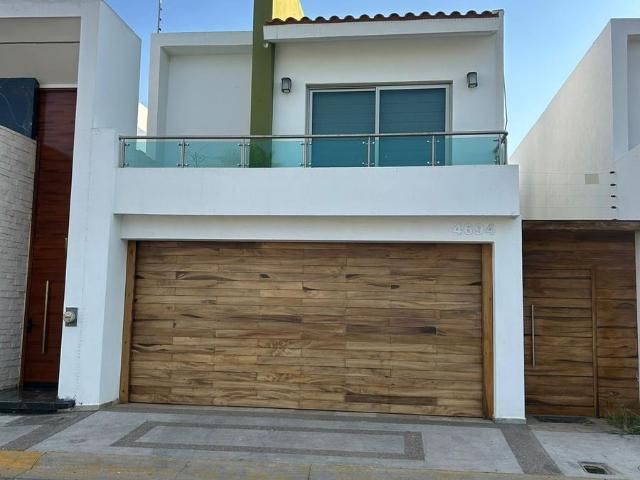 Casa en Fraccionamiento Portalegre