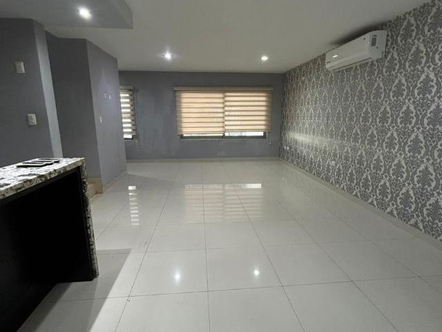 Casa en Fraccionamiento Portalegre