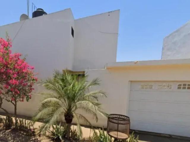 Casa en Fraccionamiento Pradera Dorada