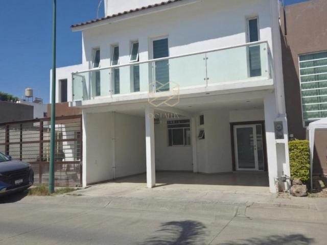 Casa en Fraccionamiento Puerta San Rafael
