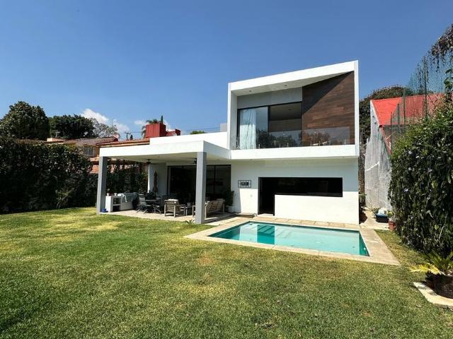 Casa en Fraccionamiento Rancho Cortes