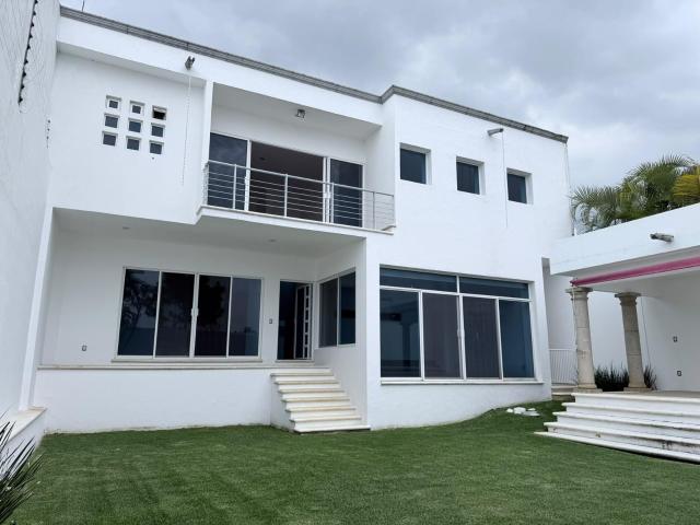 Casa en Fraccionamiento Real de Tetela