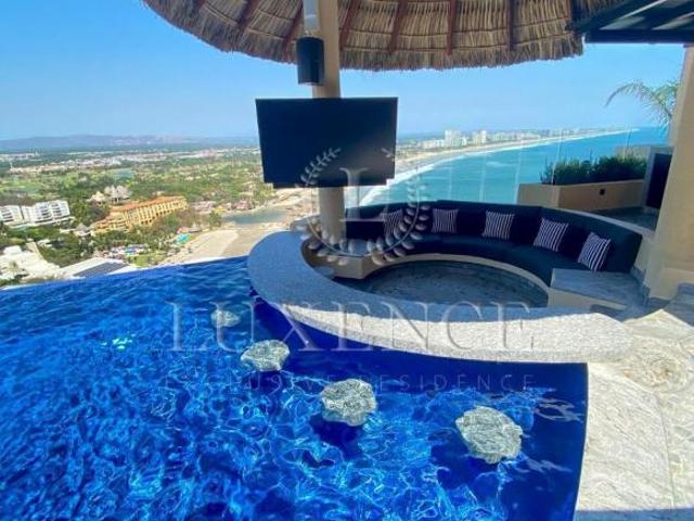 Casa en Fraccionamiento Real Diamante en Venta