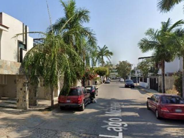 Casa en Fraccionamiento Residencial Fluvial Vallarta
