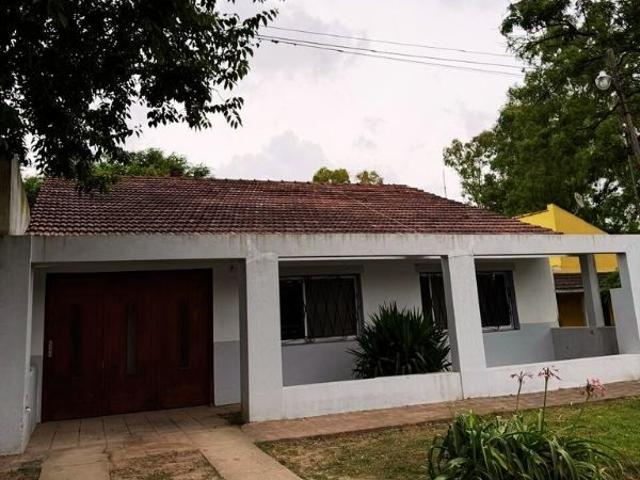 Casa en Guamini 700