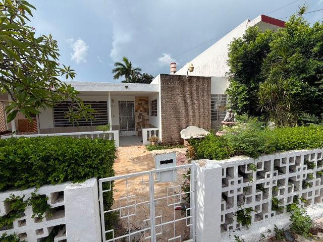 Casa en García Ginerés para oficinas