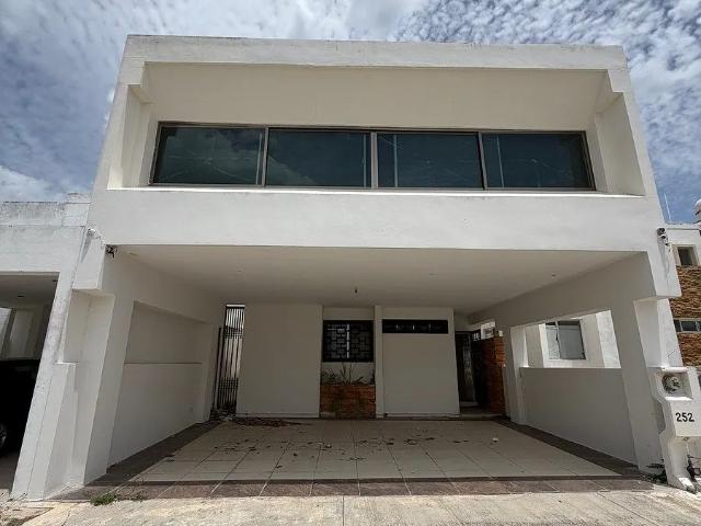 CASA EN GRAN SAN PEDRO CHOLUL