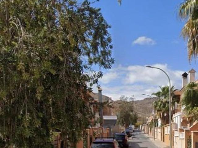 CASA EN HUERCAL DE ALMERIA