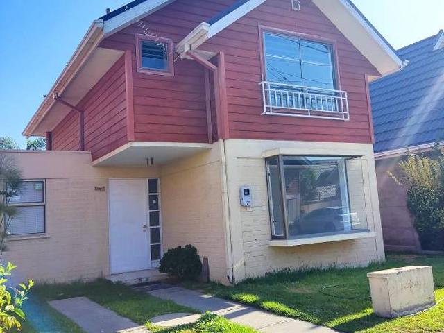 CASA EN HERMOSO CONDOMINIO