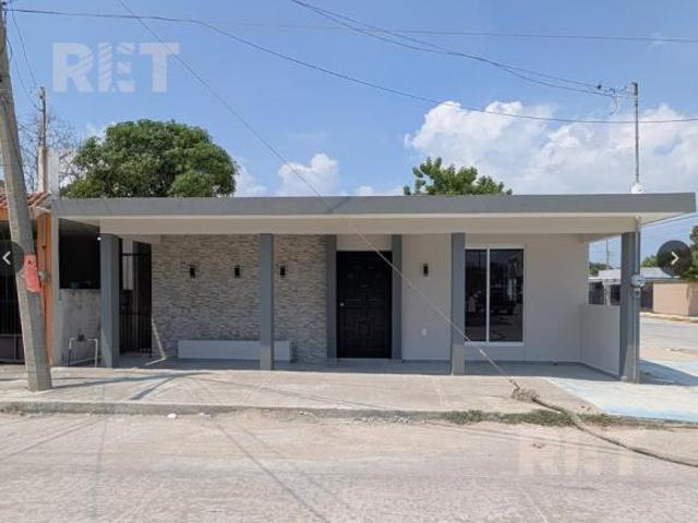 Casa en Heriberto Kehoe 1piso