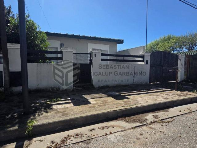 Casa en HOLMES BROWN 1400