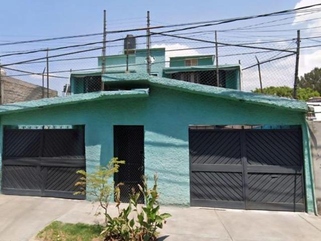 CASA EN IZTAPALAPA
