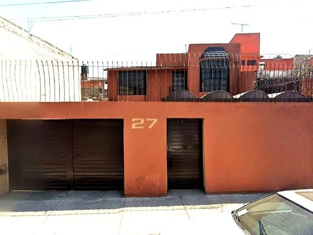 CASA EN IZTAPALAPA