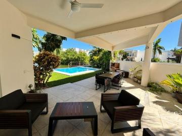Casa en Isla Dorada Zona Hotelera