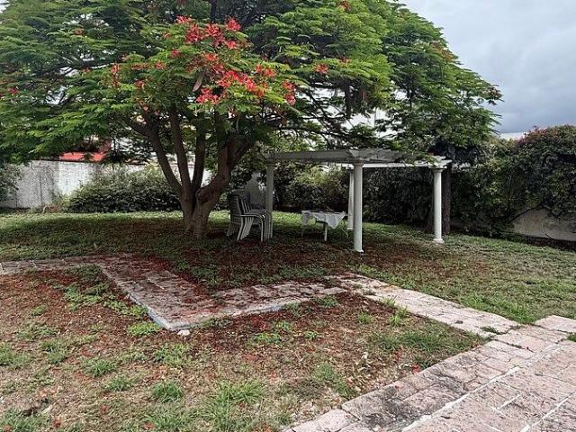 Casa en Jurica renta o venta