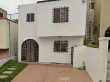 Casa en Jardines de Agua Caliente