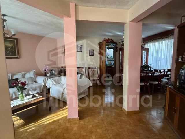 Casa en Jardines del Alba