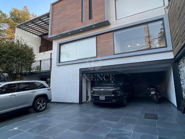 Casa en Jardines del Pedregal en Venta