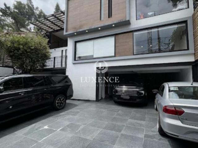 Casa en Jardines del Pedregal en Venta