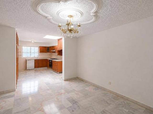 CASA EN JARDINES DEL SOL SUPER UBICADA