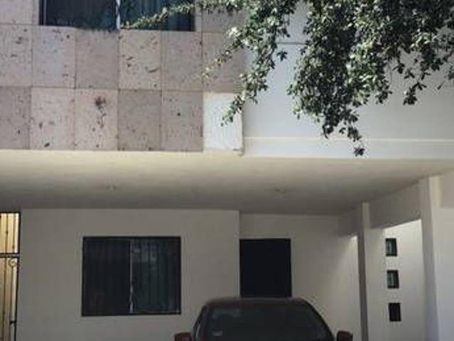 Casa en José Luis Mora, Guadalupe, Nuevo León