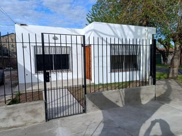Casa en Luis Guillon