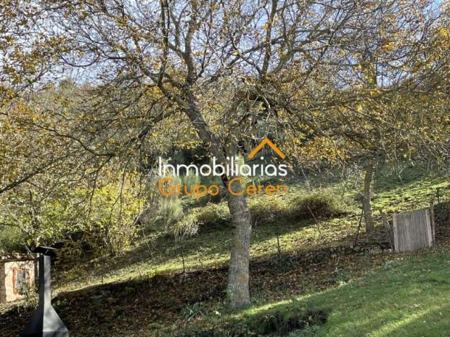 CASA EN LA ALDEA AZARRULLA CON TERRENO AL LADO DE LA VIVIENDA