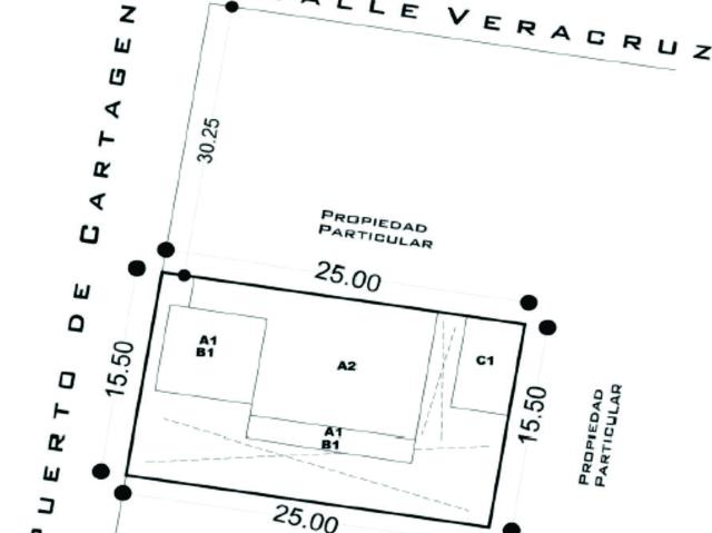 Casa en la Arbide con amplios espacios, ideal para notaria, Oficinas, escuela