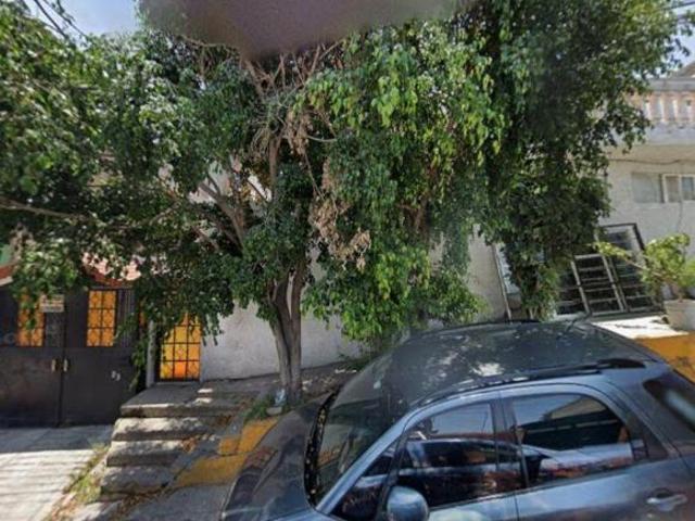 Casa en la Calle Puerto Acapulco 23, El Puerto, Tlalnepantla De Baz, Estado De México