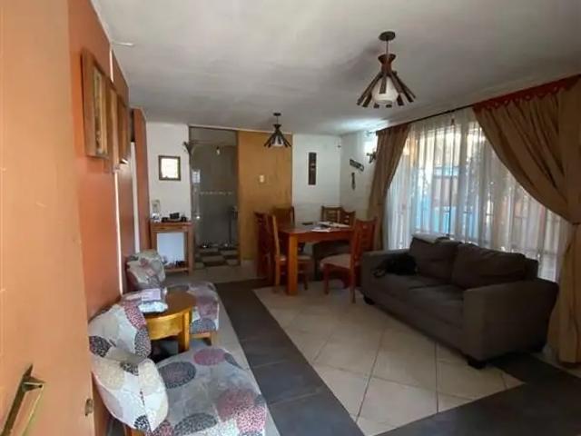 Casa en La Cisterna