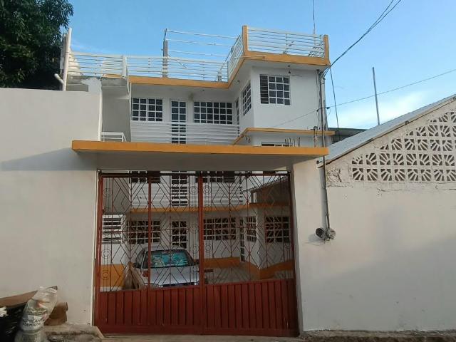 Casa en la Colonia Jardin en Andador Primavera