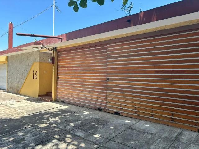 CASA EN LA COLONIA ZARAGOZA CON RECAMARAS EN PLANTA BAJA