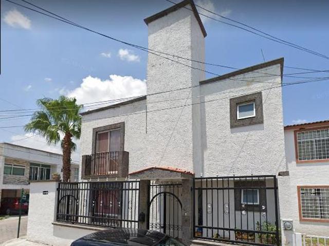 Casa en La joya, Querétaro. REMATE BANCARIO