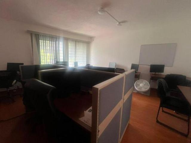 Casa en La paz, ideal para oficinas, negocio, consultorios