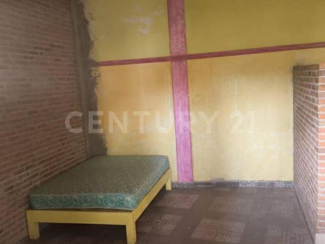 Casa en La Pila con 14 cuartos, 14 baños, área de cocina comedor