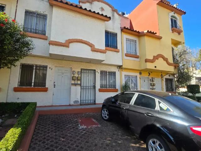 °°°°CASA EN LA TERCERA SECCION, A UN PRECIO MUY COMPETITIVO°°°°