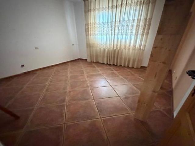 CASA EN LA URBANIZACIÓN DEHESA DE PEÑALBA