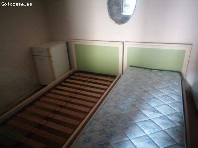 CASA EN LA ZONA DE SANTA ELENA PARA RECONSTRUCCIÓN