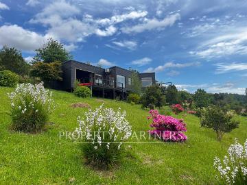 Casa en venta en Provincia de Ranco - Estacionamiento