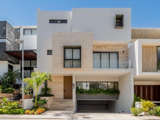 Casa en Laguna Residencial Puerto Cancun Renta