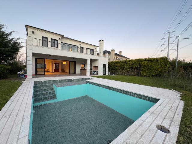 Casa en Las Tipas ? 270m?