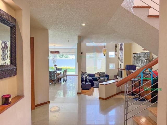 Casa en Las Aguilas con jardín y 3 recámaras con vestidor