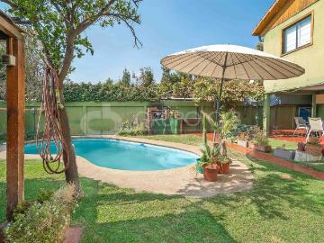 Casa en venta en Camino El Alba, Los Domínicos - Jardín