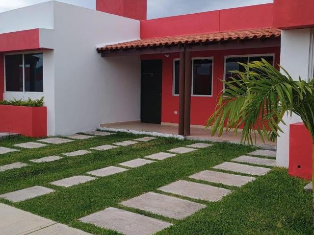 Casa en Lazaro Cardenas, L?zaro C?rdenas, Zacatepec