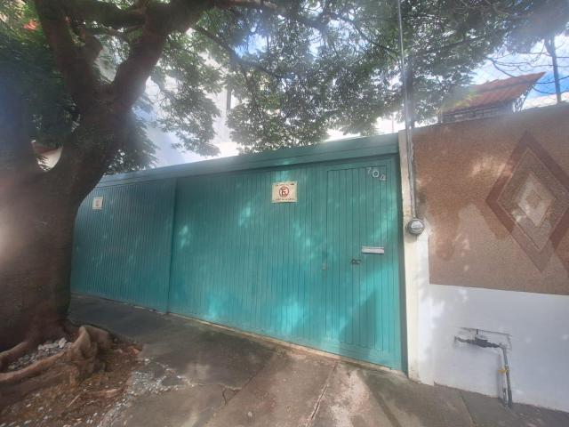 Casa en Le?n Moderno con 4 Rec?maras, cuarto de servicio y Patio Trasero