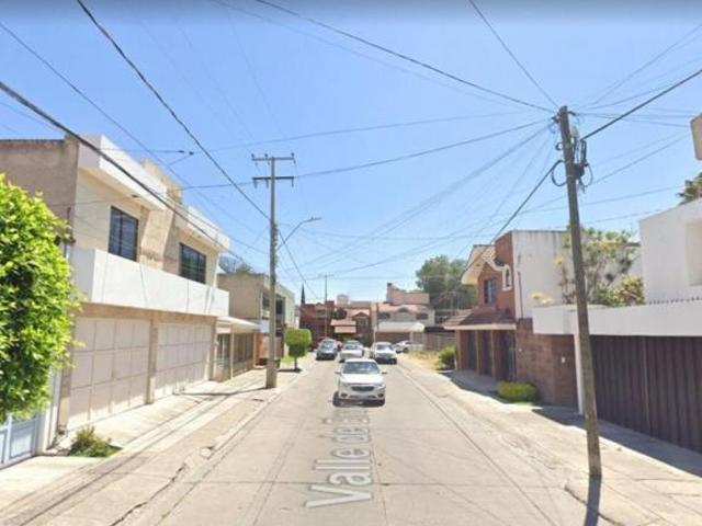 Casa en León, Guanajuato. ¡Súper precio!