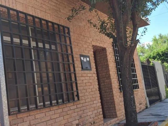 CASA EN LINARES CENTRO